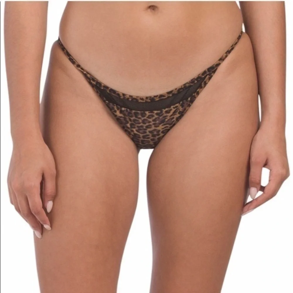 NWT Kendall & Kylie Triangle Mesh Bottom Leopard Animal Print Size L